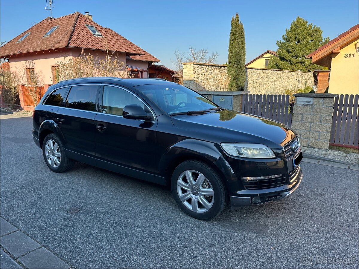 Prodám Audi Q7 3.0 TDI R.V 2007