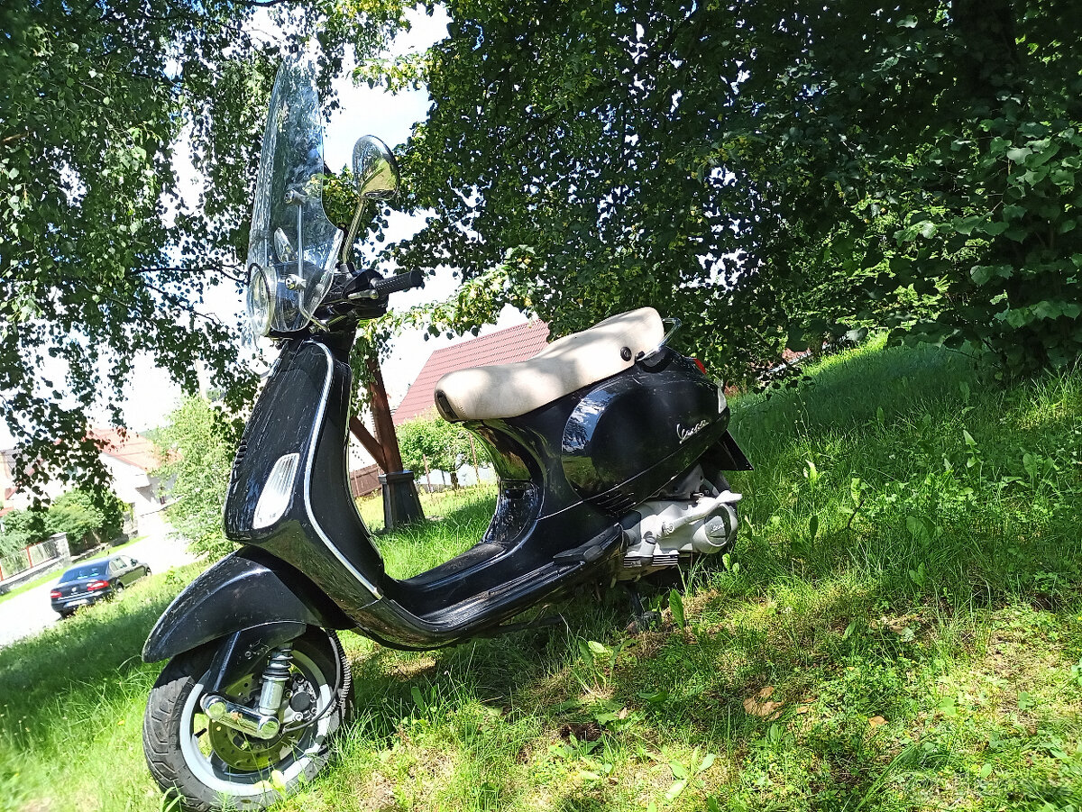 Vespa 125 LX