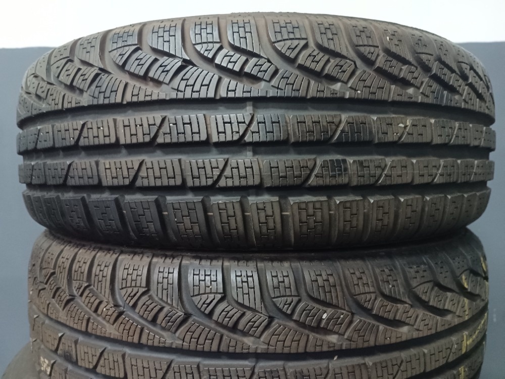 215/60 R17 PIRELLI (2316)