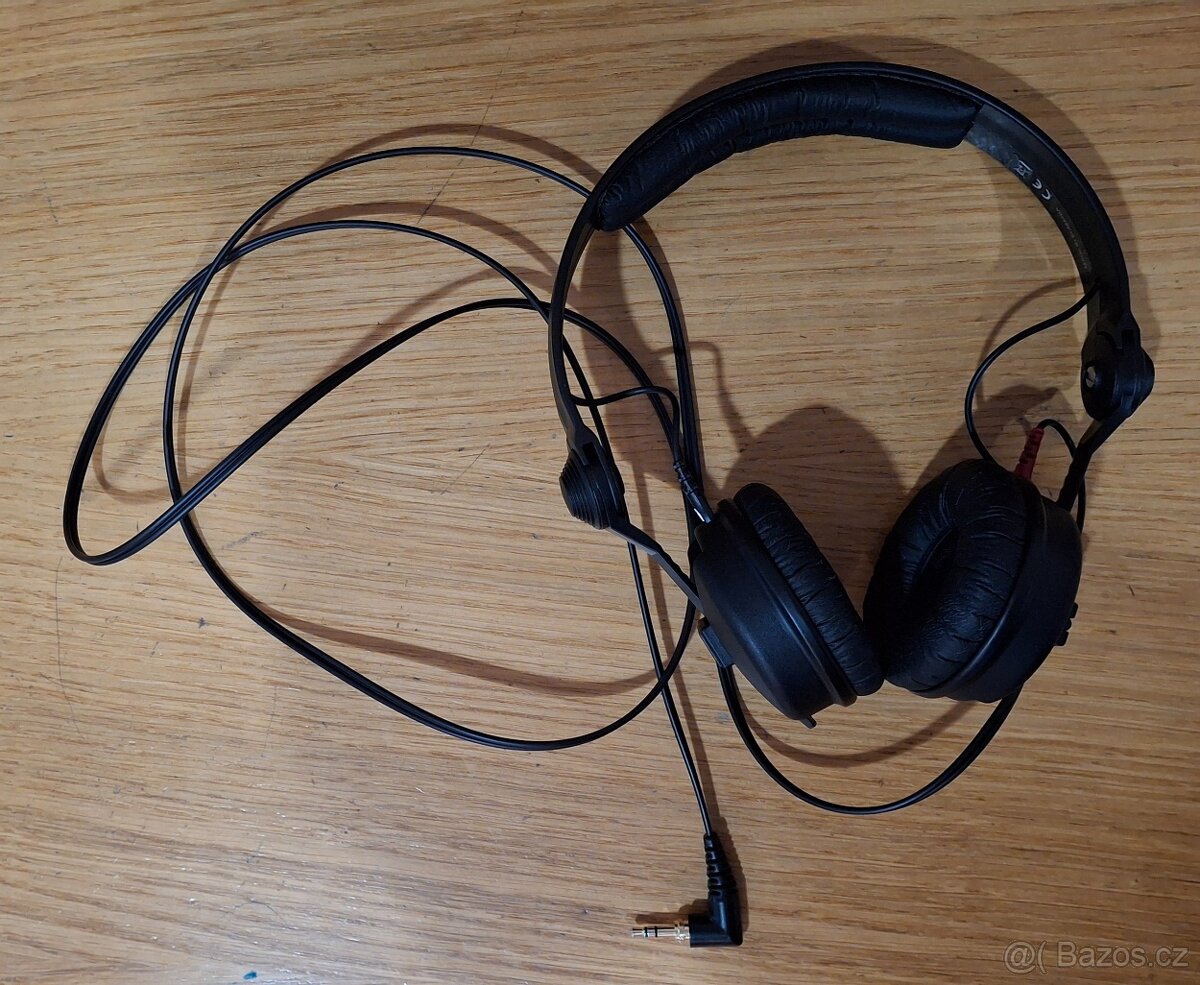 SLUCHÁTKA  SENNHEISER  HD 25