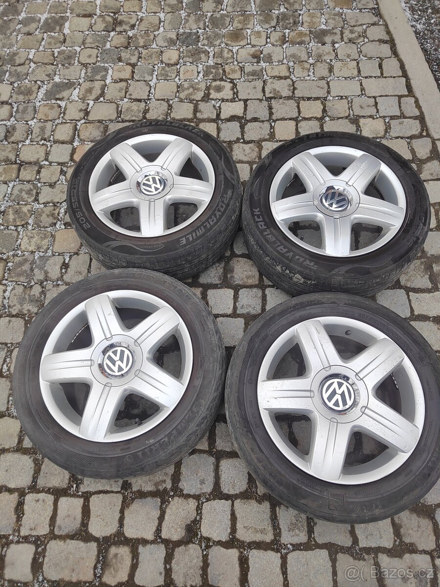 Prodám orig alu 16 Vw 5x100 ET 38 letní pneu k. O