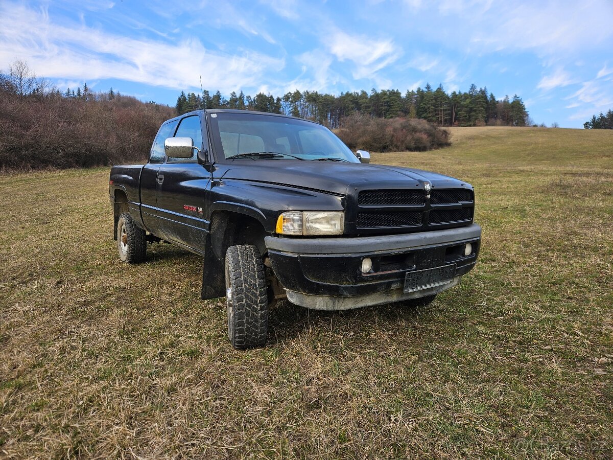 Dodge ram 2500 .5.9