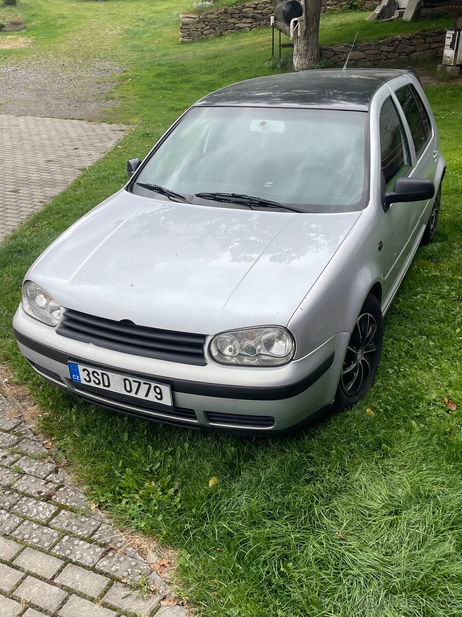 Golf 4 1.8t aum