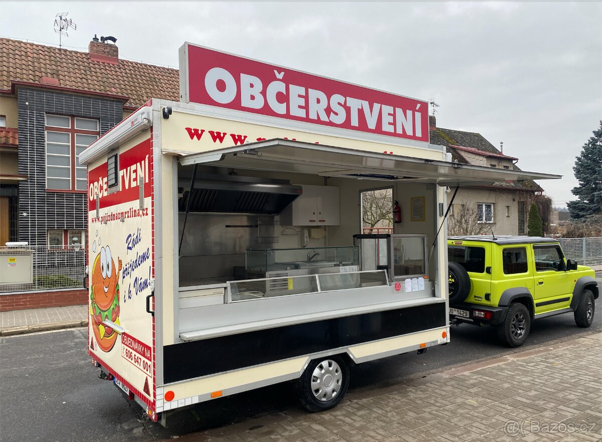 Prodejní stánek s občerstvením - pojízdný food truck