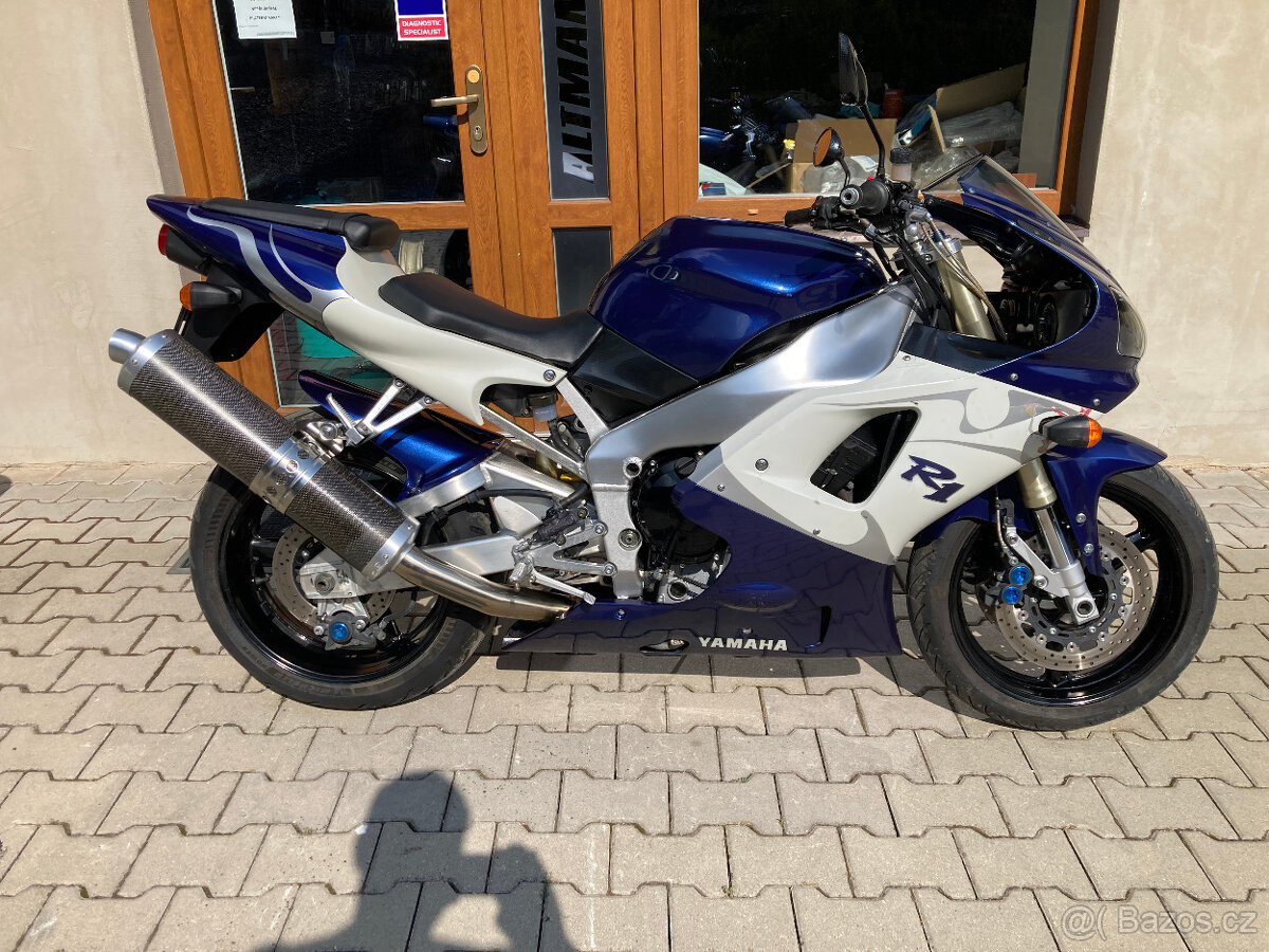 Yamaha YZF-R1