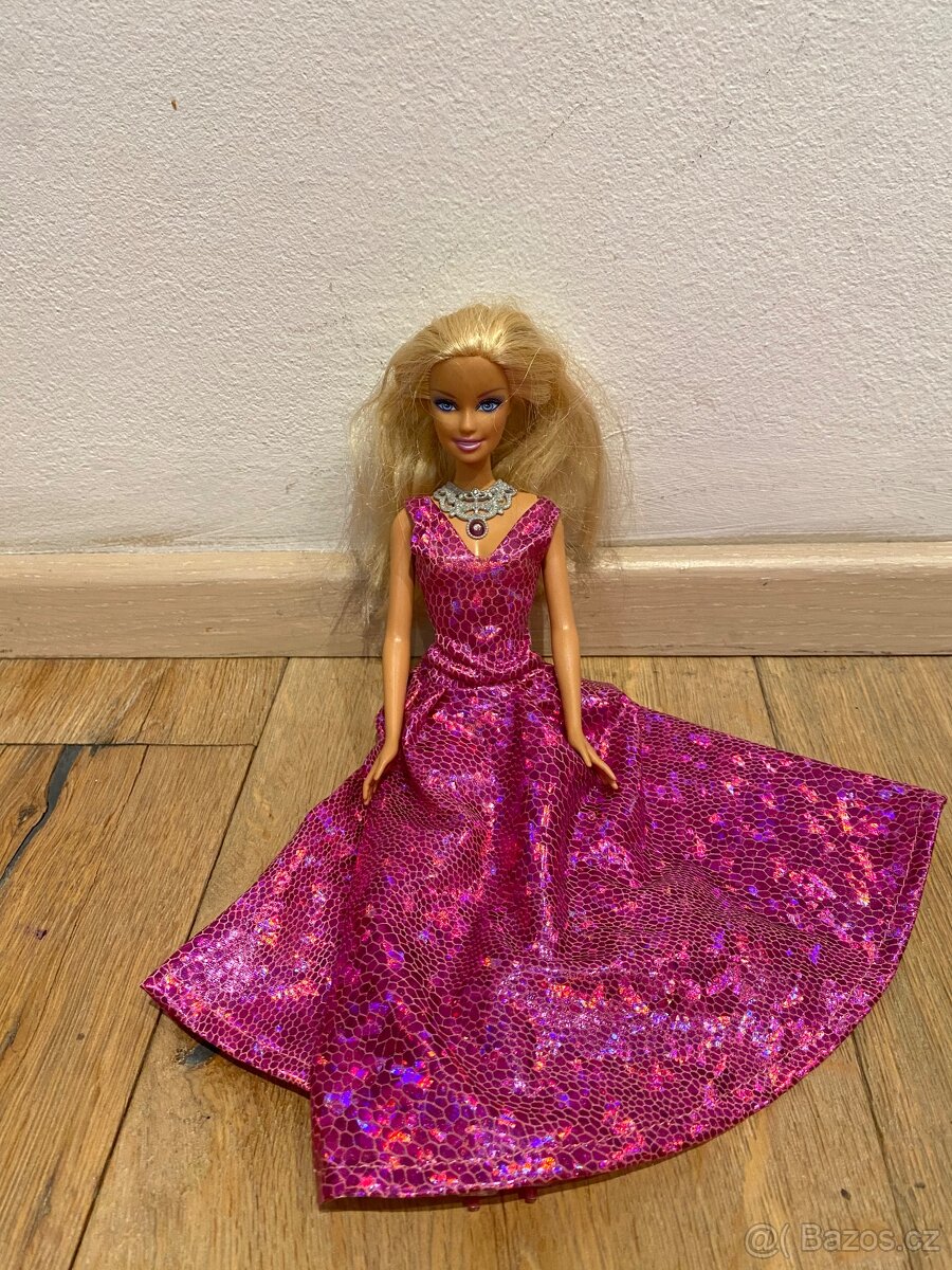 Svíticí magická barbie panenka