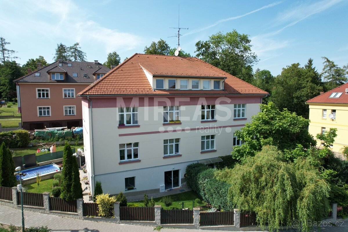 Milovice, prodej podkrovního bytu 3+kk v OV 88,5m2 okres Nym