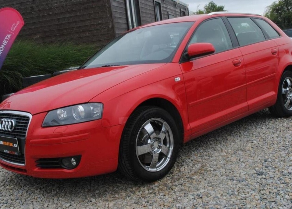 Audi A3 2,0 TDI XENONY,QUATTRO nafta manuál 103 kw