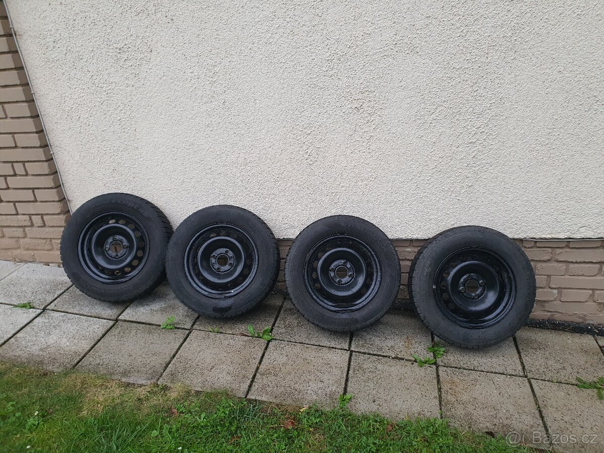 Zimní pneu 175/70 R14 a disky Fiat Punto 2 MK188