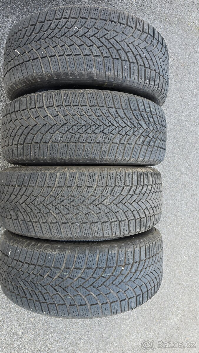 Prodám 4x zimní pneu Bridgestone 235/55 R18