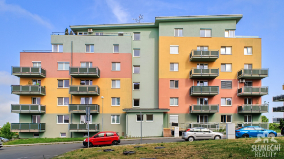 Prodej bytu 2+kk, 53 m² s vyhrazeným parkovacím stáním, Uher