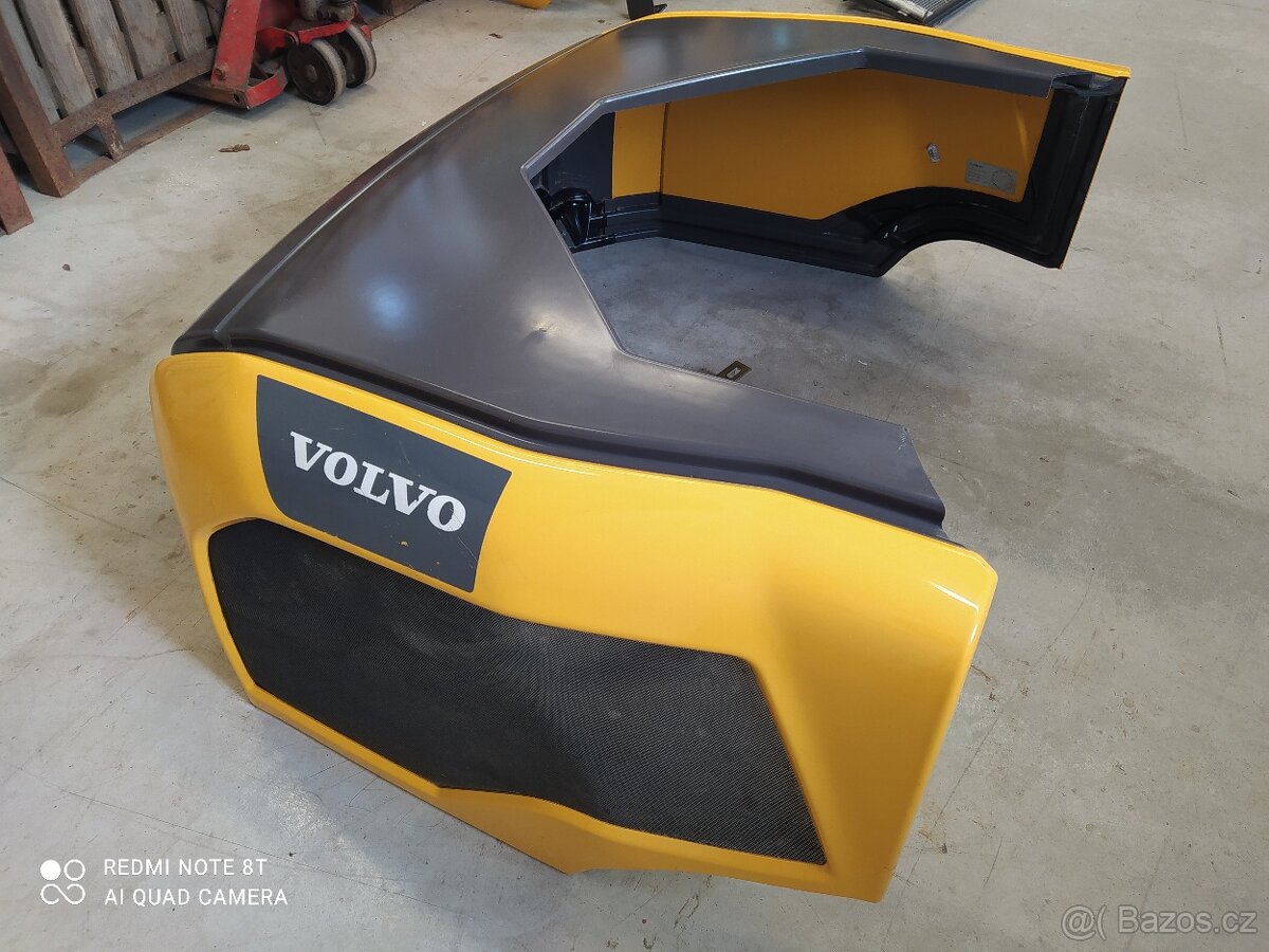 Kapota na Volvo L30G