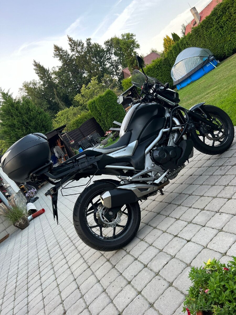 Honda NC750S 2018

 