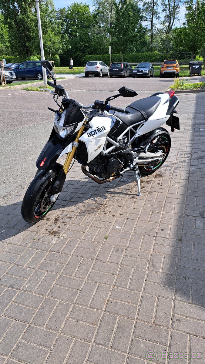 Aprilia dorsoduro 750