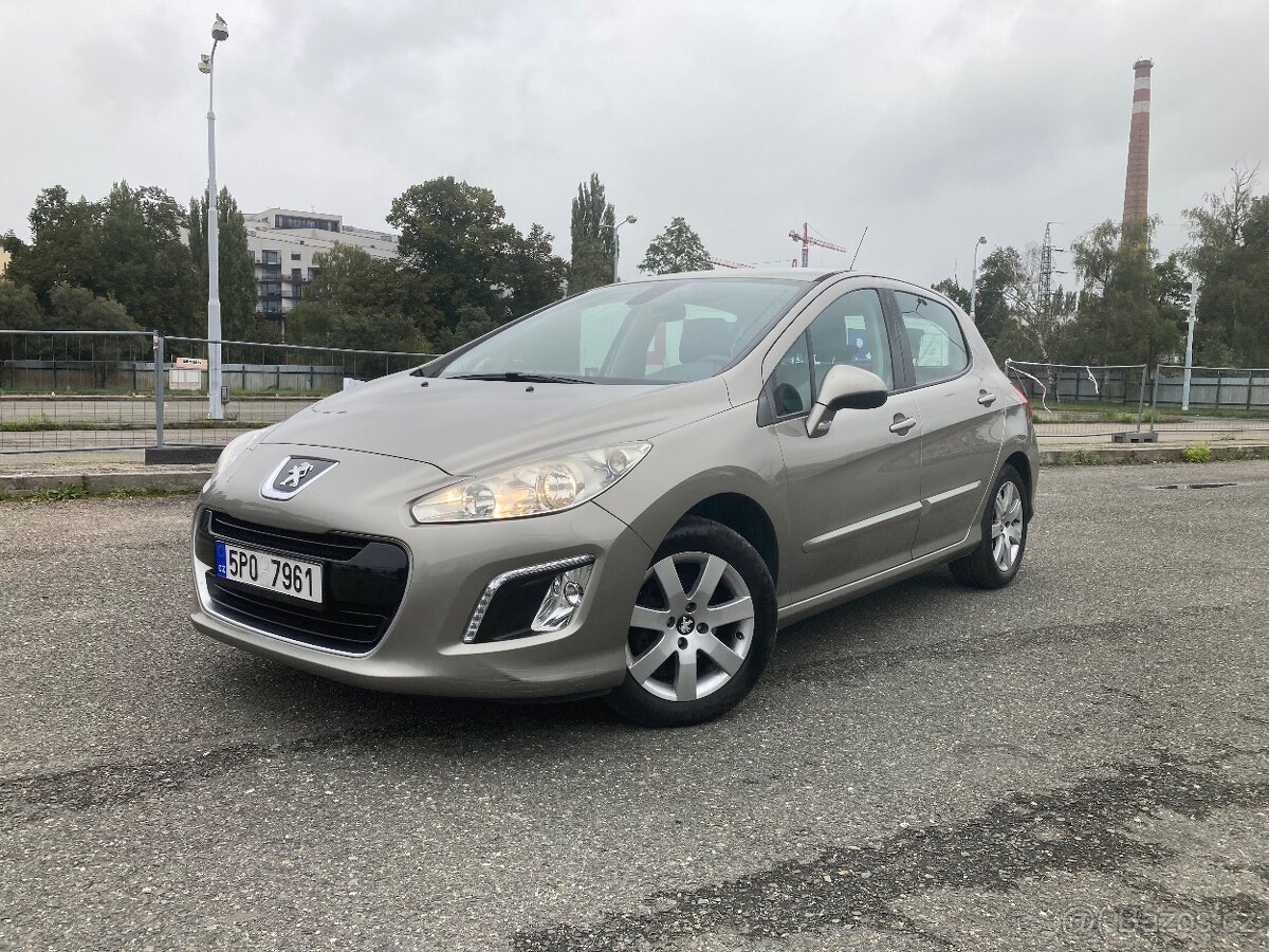 Peugeot 308 1,6 benzin 88kw 2011