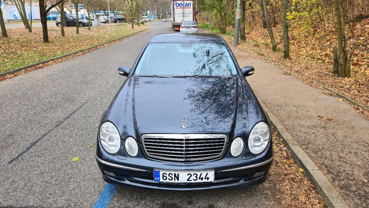 Mercedes Benz W211 E220