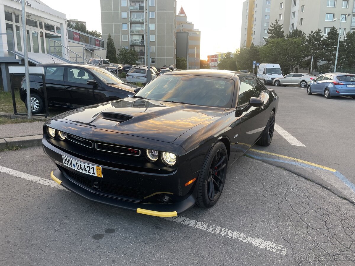 Dodge Challenger V8 5,7 R/T automat