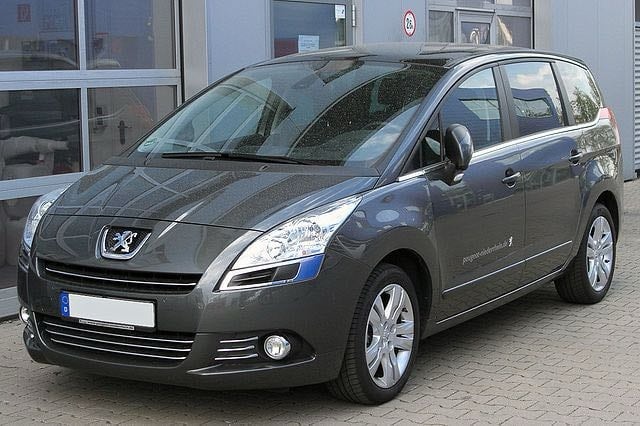 rozprodam peugeot 5008 1,6 hdi 2010 115000 mil na dily ne v