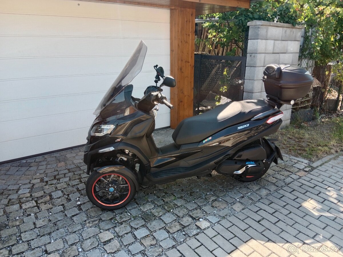 Piaggio MP3 400