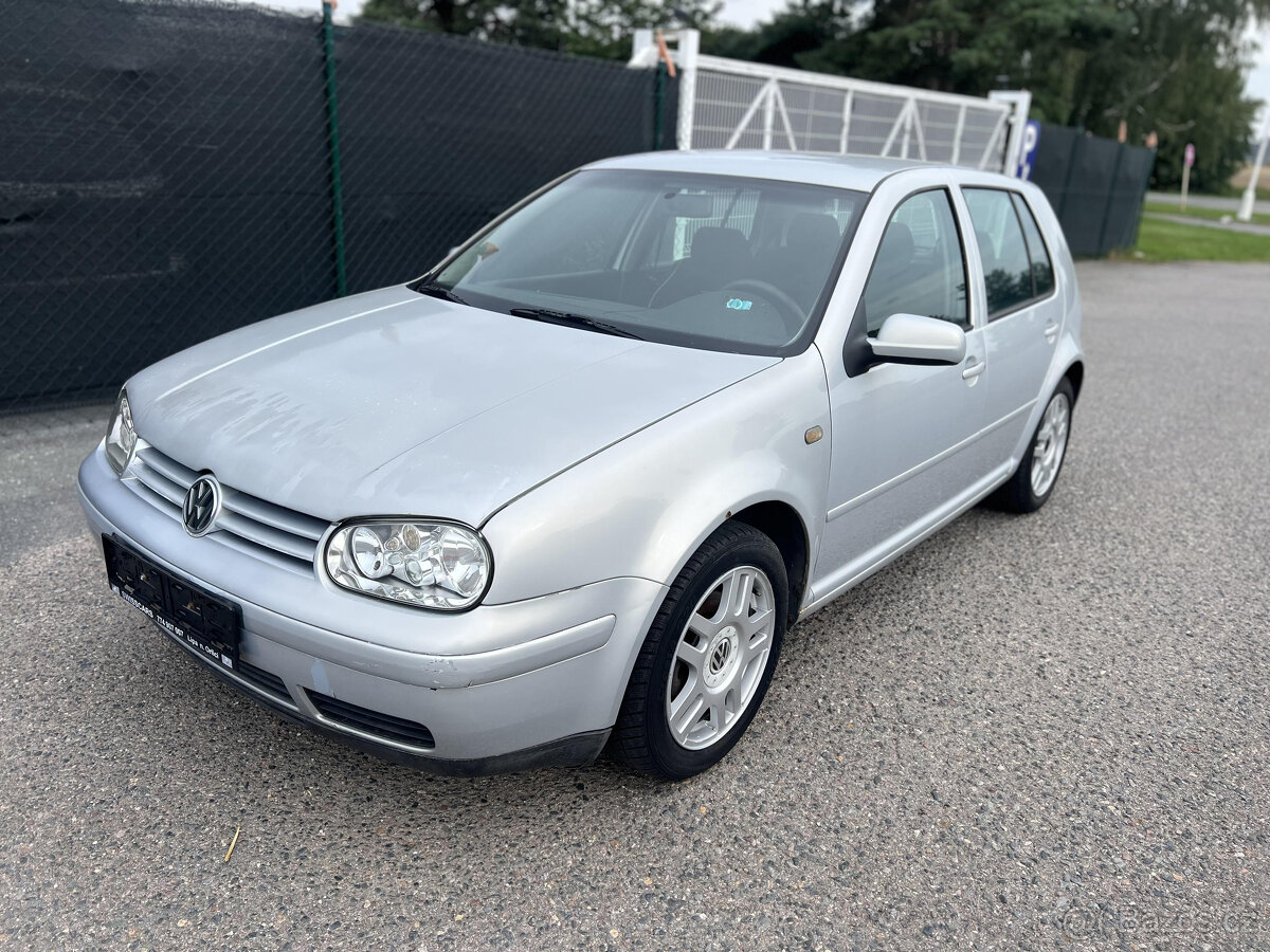 VW Golf IV 1.8 92KW Limited Edition •RECARO sedačky•