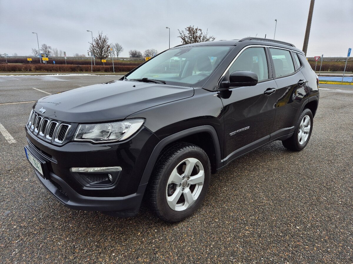 JEEP COMPASS 2.0M-JET 2019- MANUÁL 4x4-1.MAJITEL ZIMNÍ PNEU-