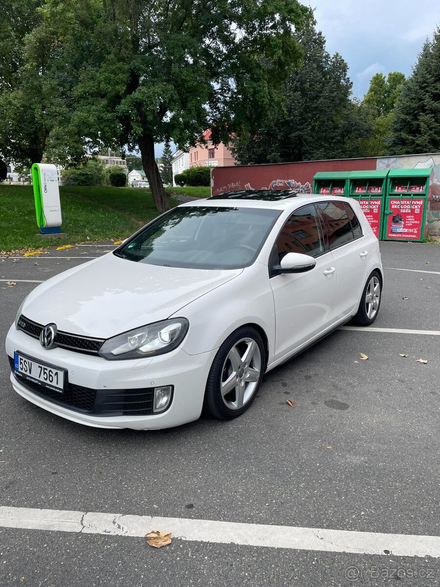 VW Golf 2.0TDi GTD