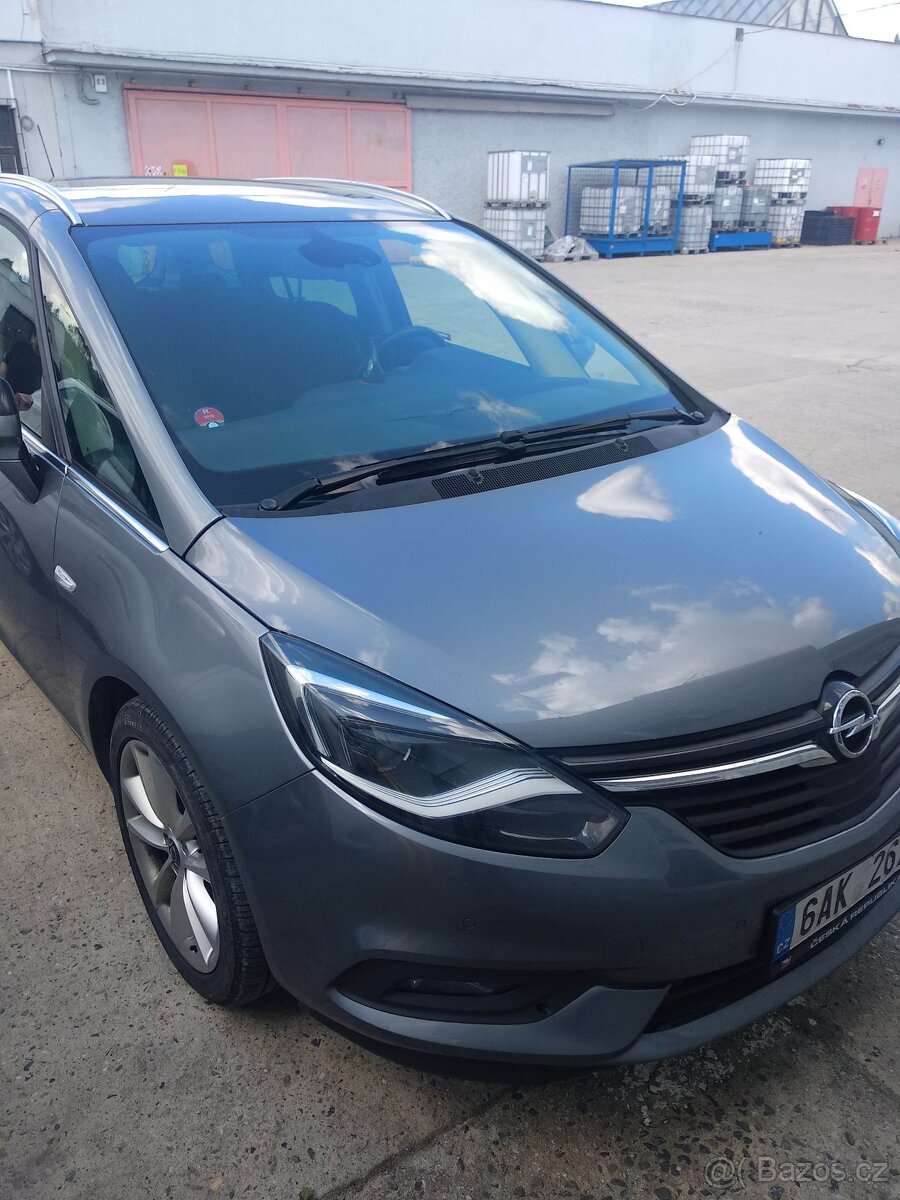 Opel Zafira, 1,6 TURBO (147 kW/200k), r.v. 2017, 7 míst