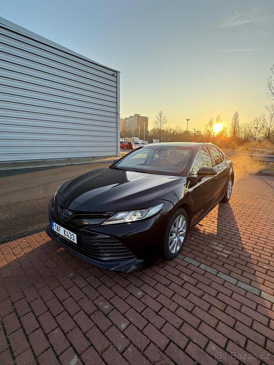 Toyota Camry Hybrid 2020