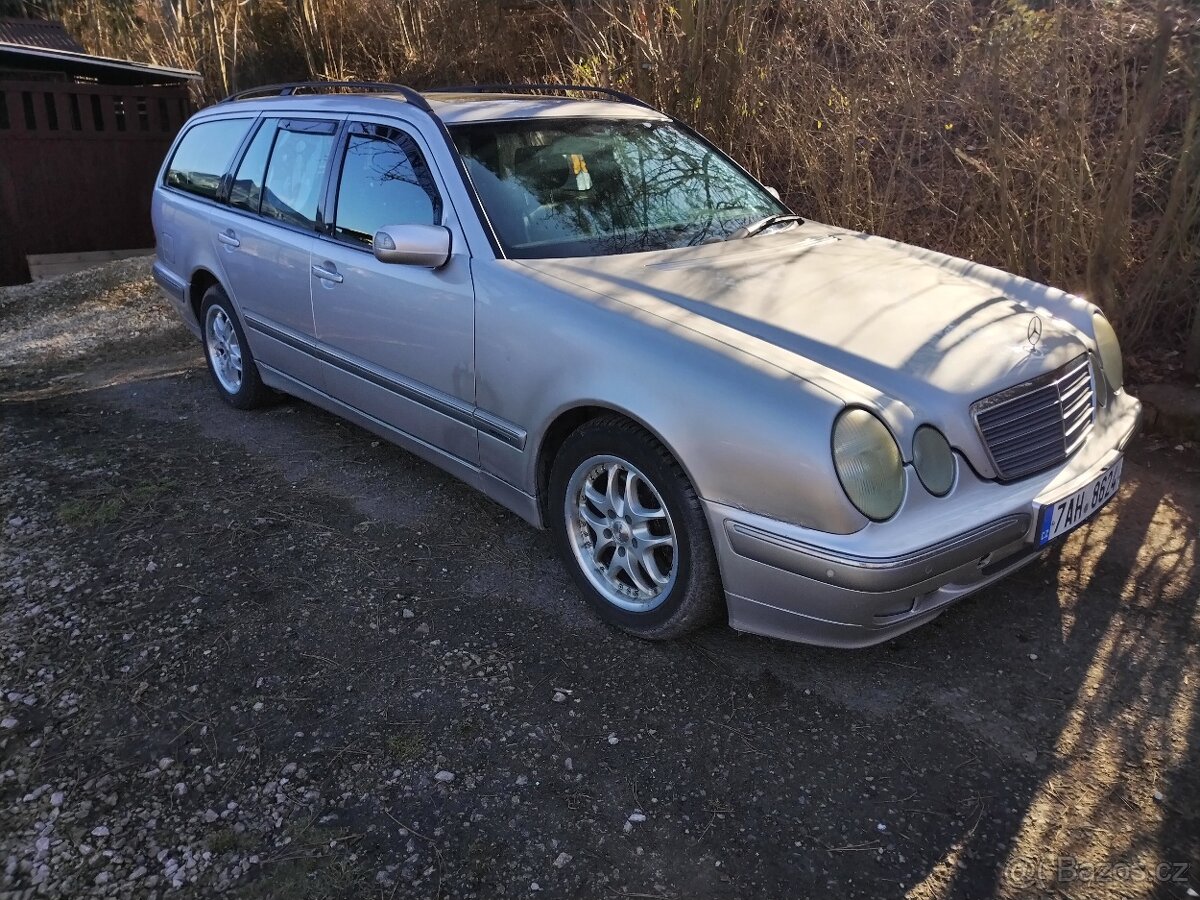 Mercedes E S210 kombi 2.7 cdi