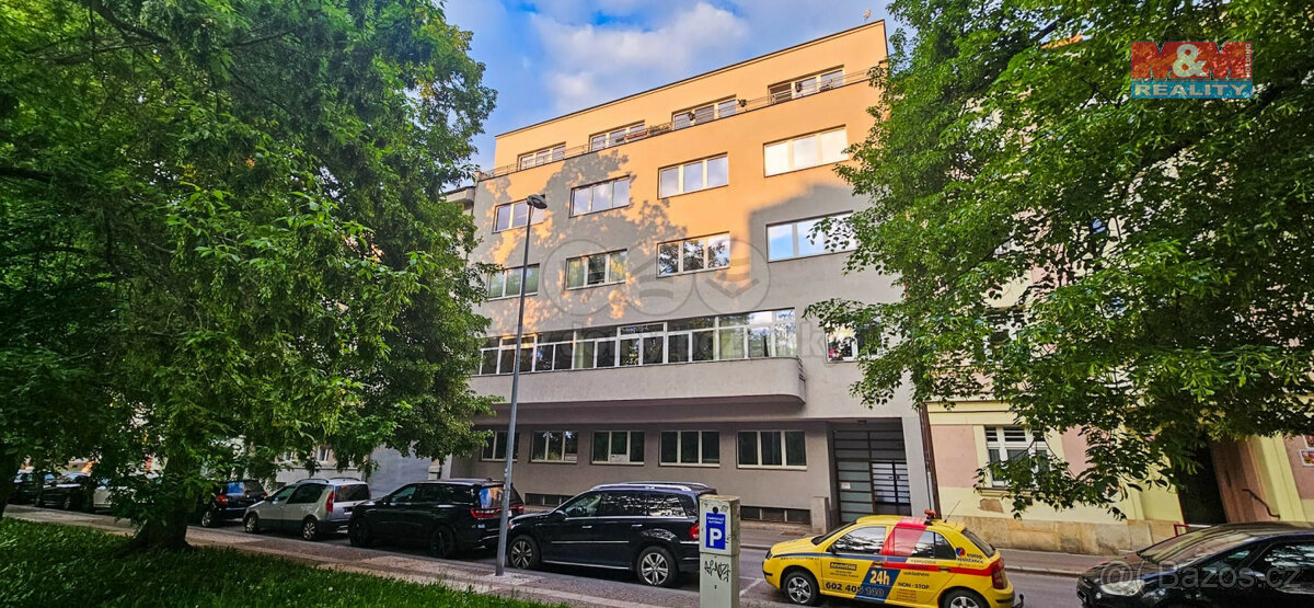 Pronájem bytu 3+kk, 78 m², Hradec Králové, ul. Kotěrova