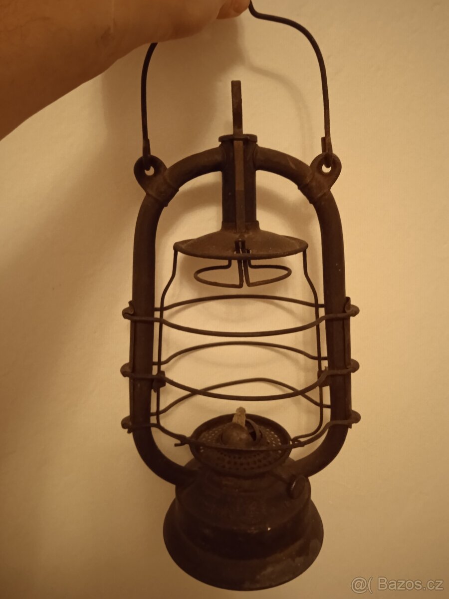 Fauerhand lampa