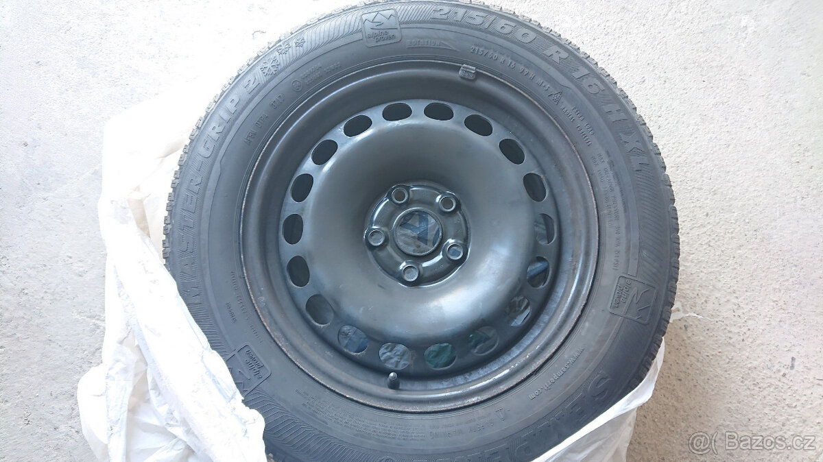 Zimní pneu včetně ocel.disků 215/60 R16 H XL (Škoda Yeti).