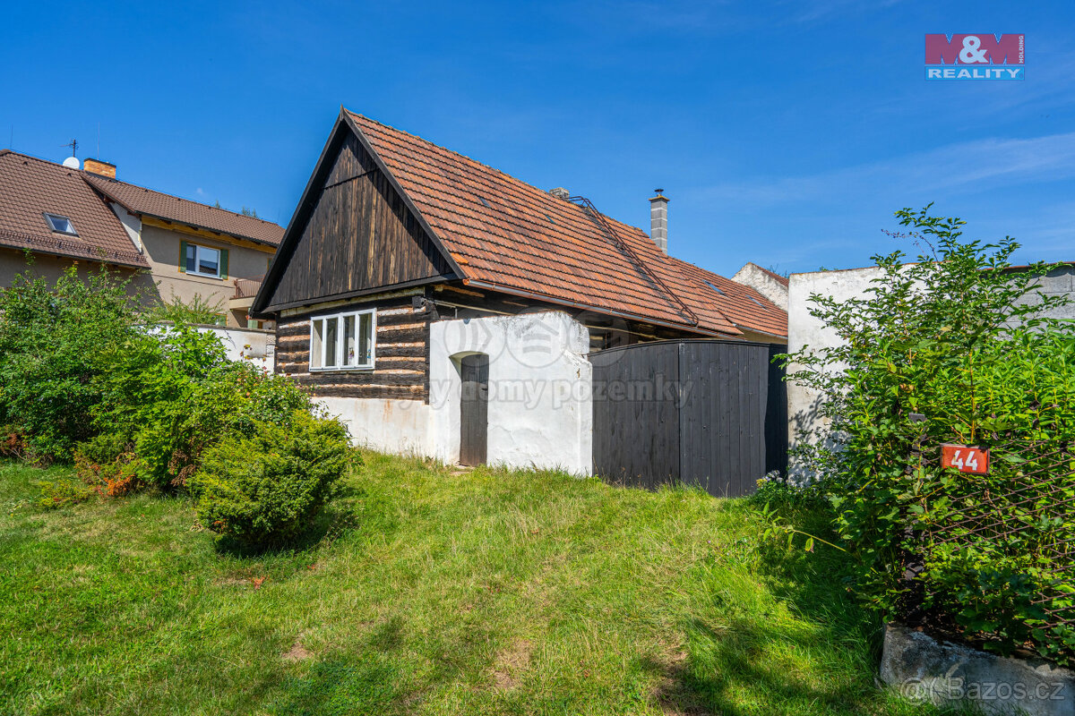 Prodej rodinného domu, 165 m², Lužná, ul. Masarykovo nám.