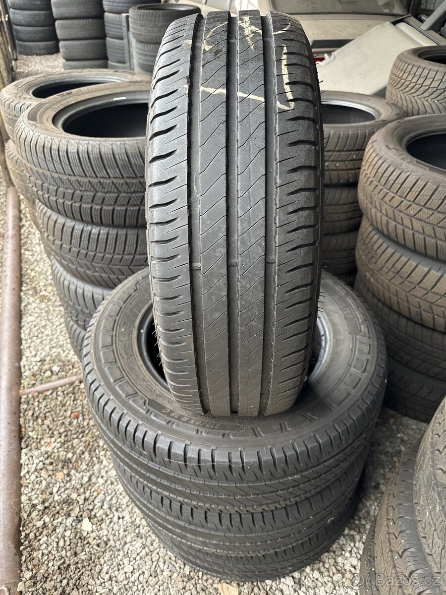 Letní pneu 215/65/16C Michelin agilis3