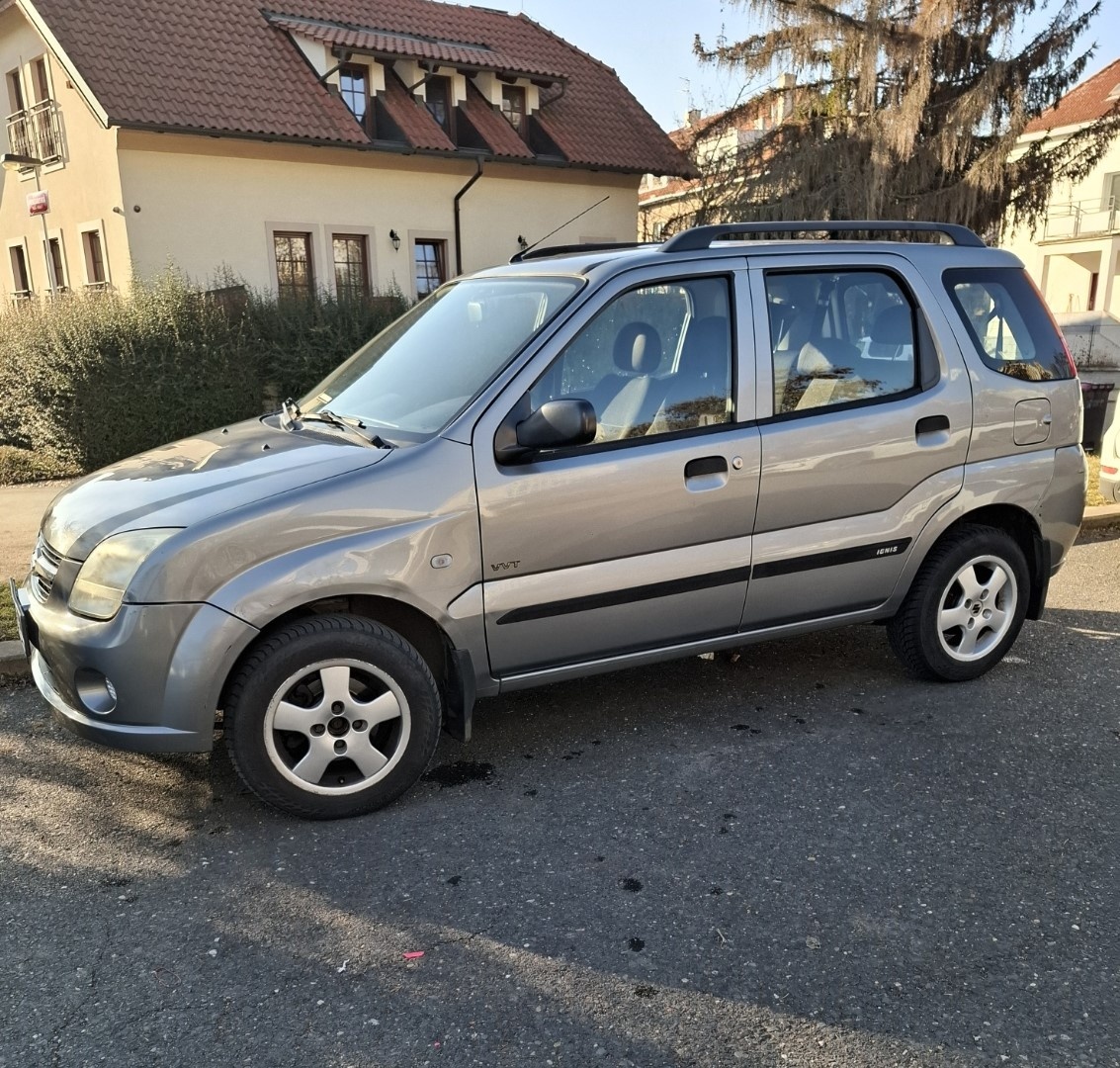 Suzuki Ignis 1.3 VVT, r.v. 2006, STK 5/26, dálniční známka