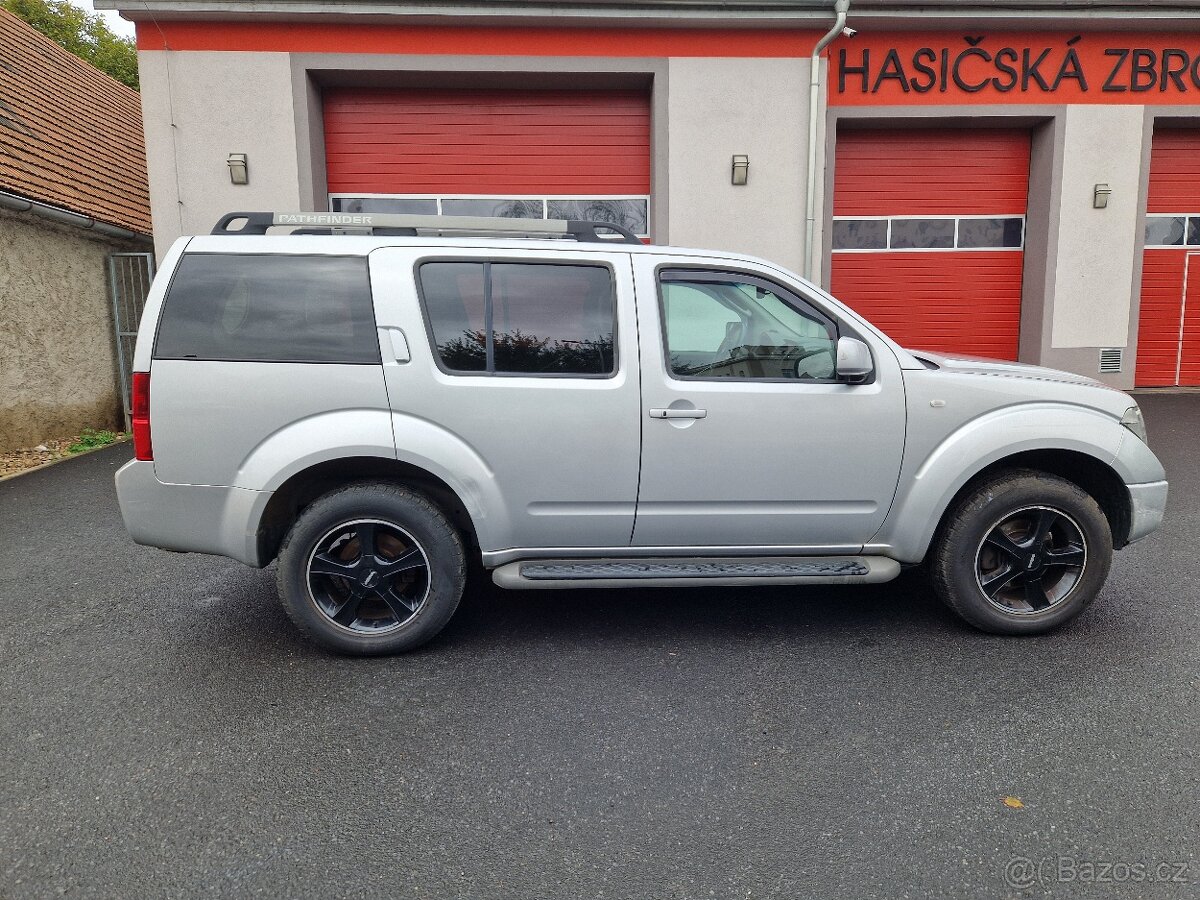 Nissan Pathfinder 2,5DCi, 126kW