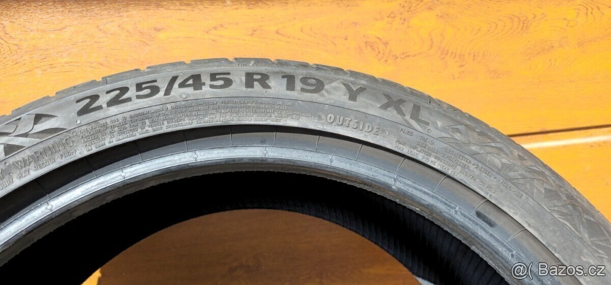 225/45  r19 Continental PremiumContact 7