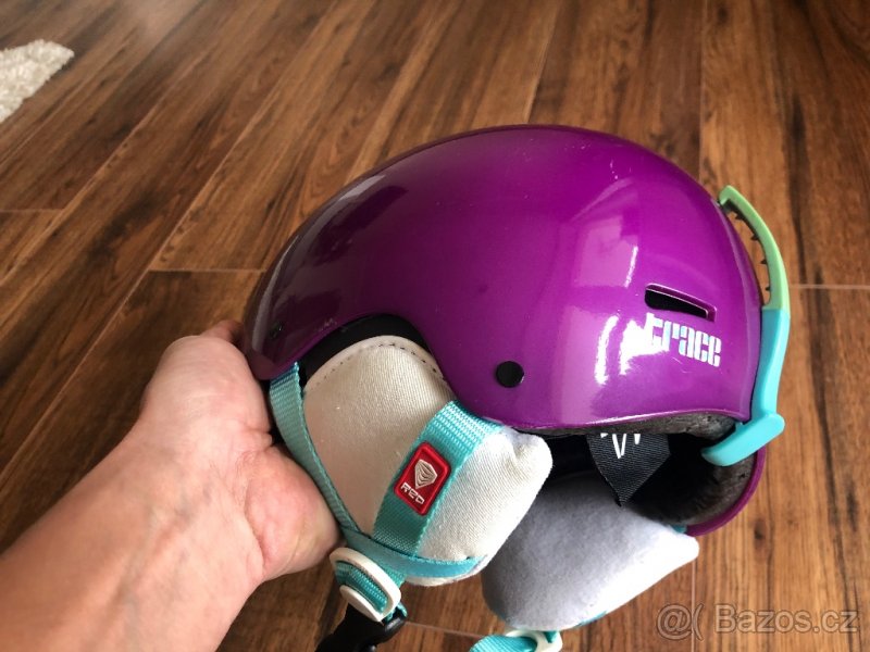 Dětska lyžařská helma + brýle