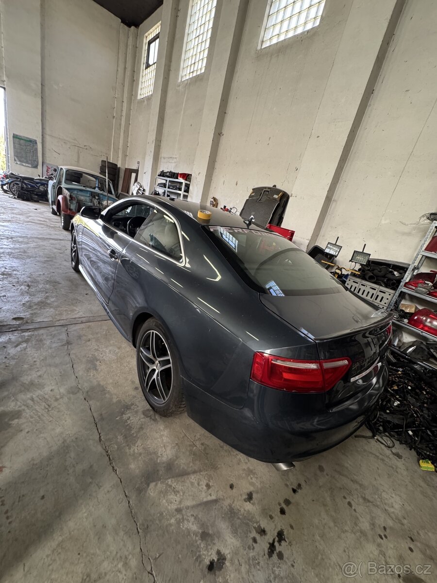 Audi a5 3.0 Tdi quattro díly