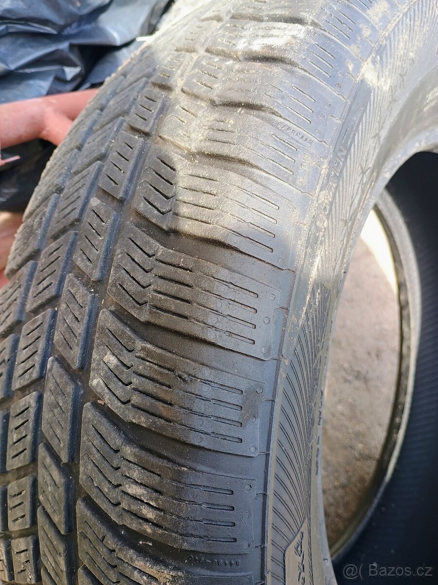 215/70 R16 Polaris 3