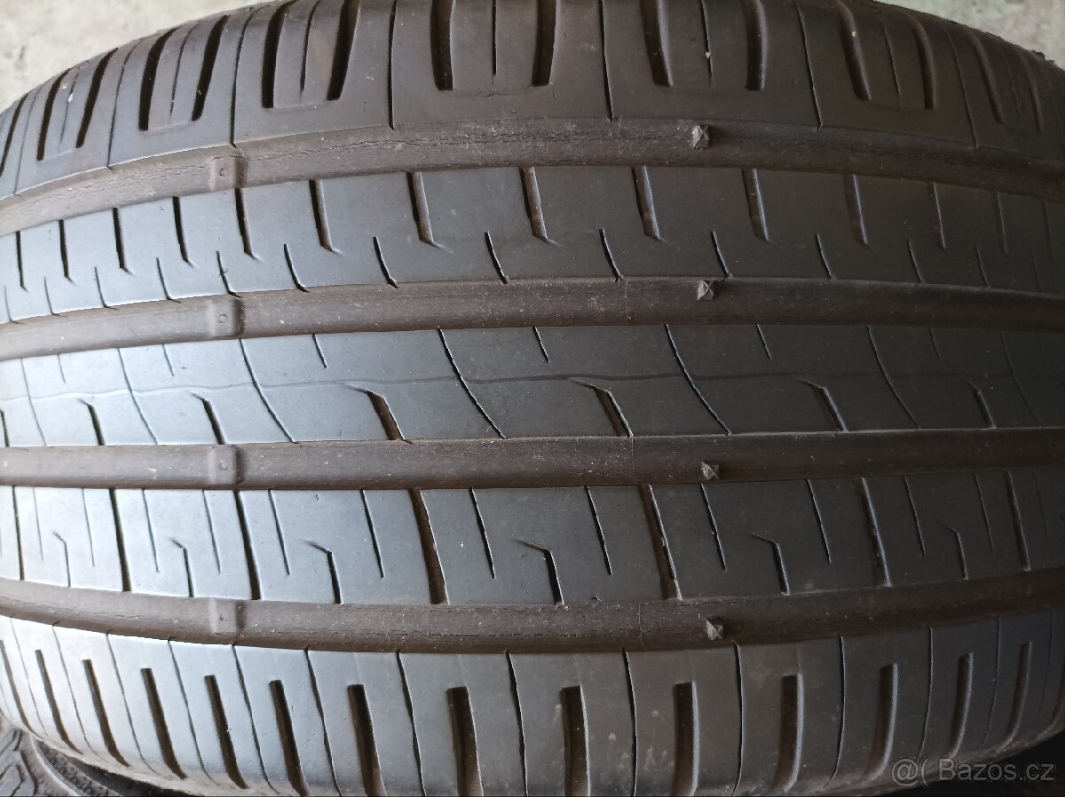 245/40 R17 Bravuris 5HM