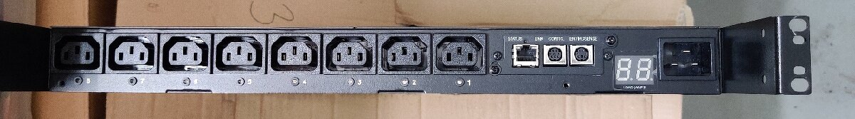 PDU 3,3-3,8kW jednofázové,přepínatelné, LX interface, 8xC20