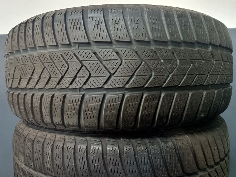 245/45 R18 PIRELLI (1617)