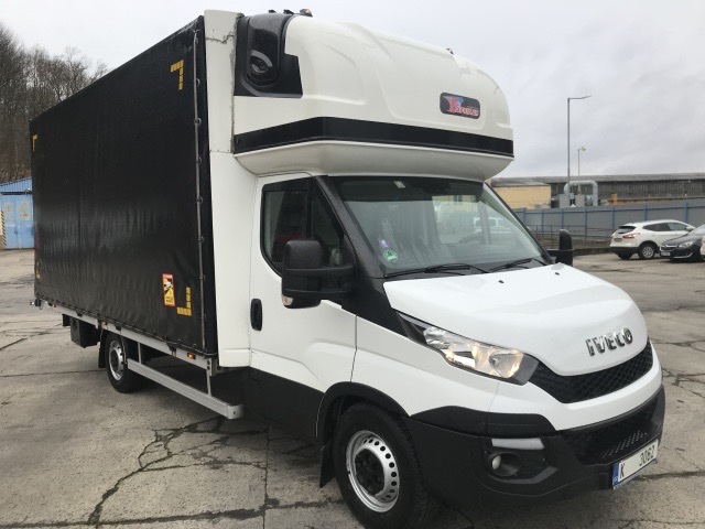 Iveco Daily 35 C, valník, spaní, 10palet