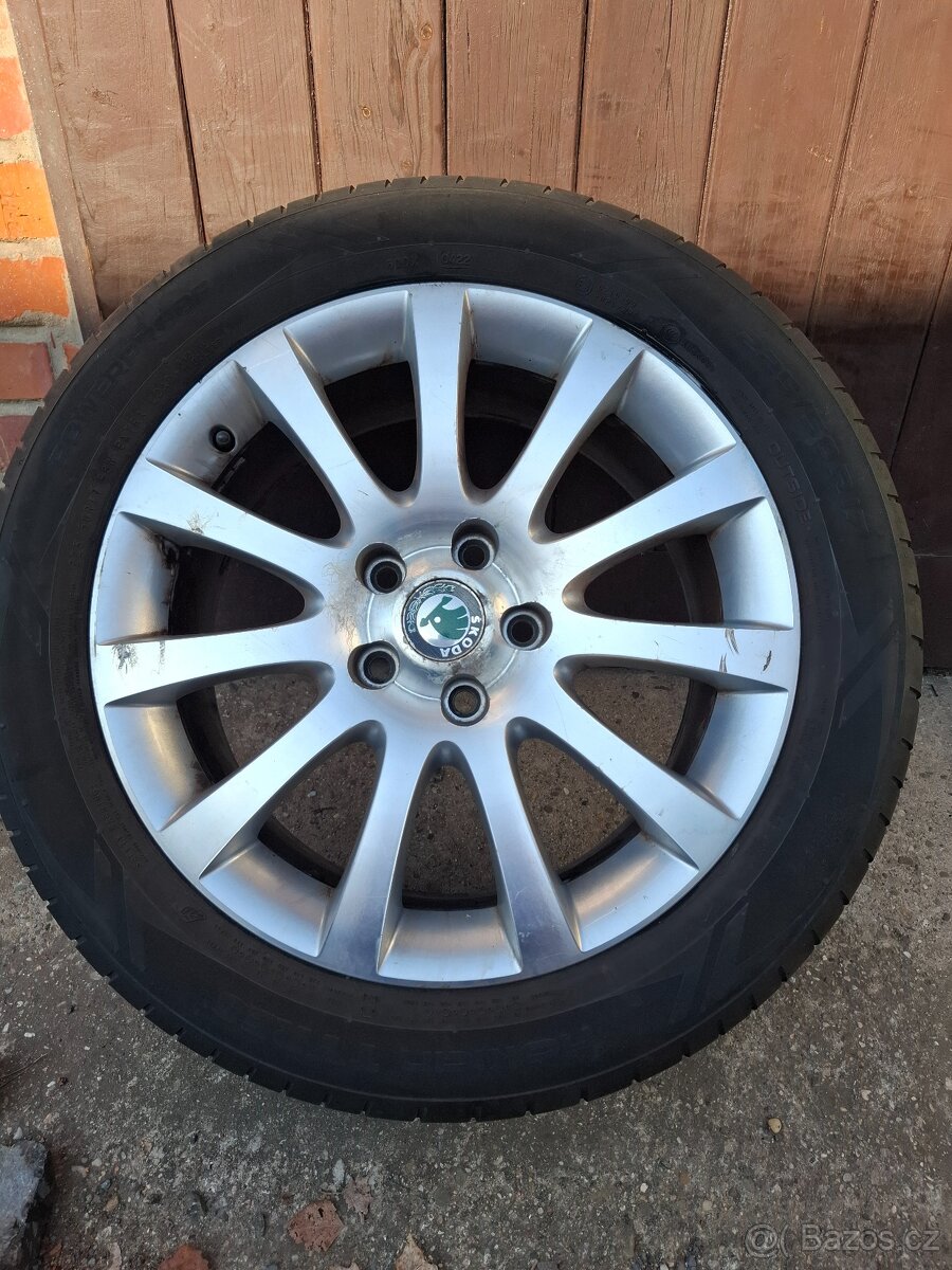 Letni alu Škoda Yeti 5x112 + Nokian 225/50R17  98W ExtraLoad