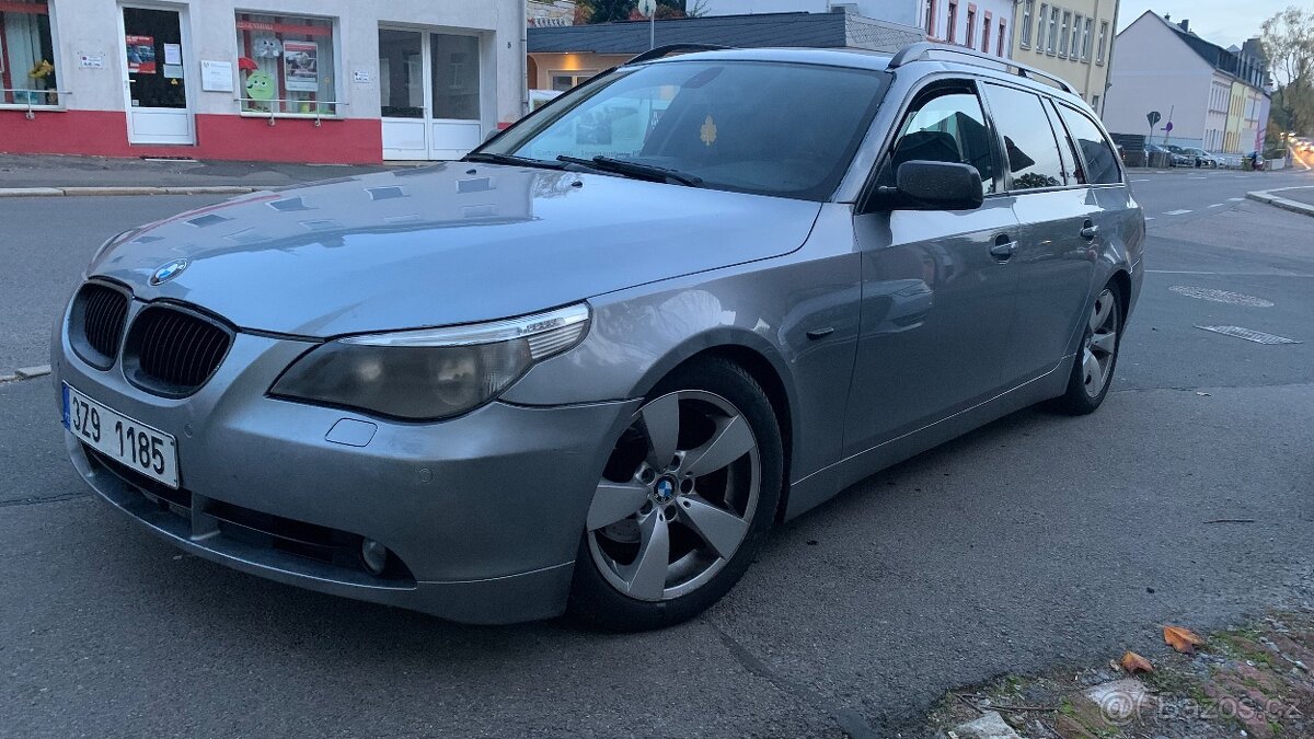 BMW E61 525d manuál