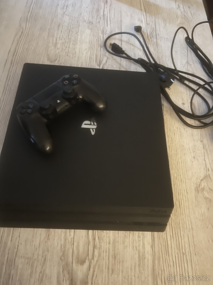 Ps4 pro 1tb +hry