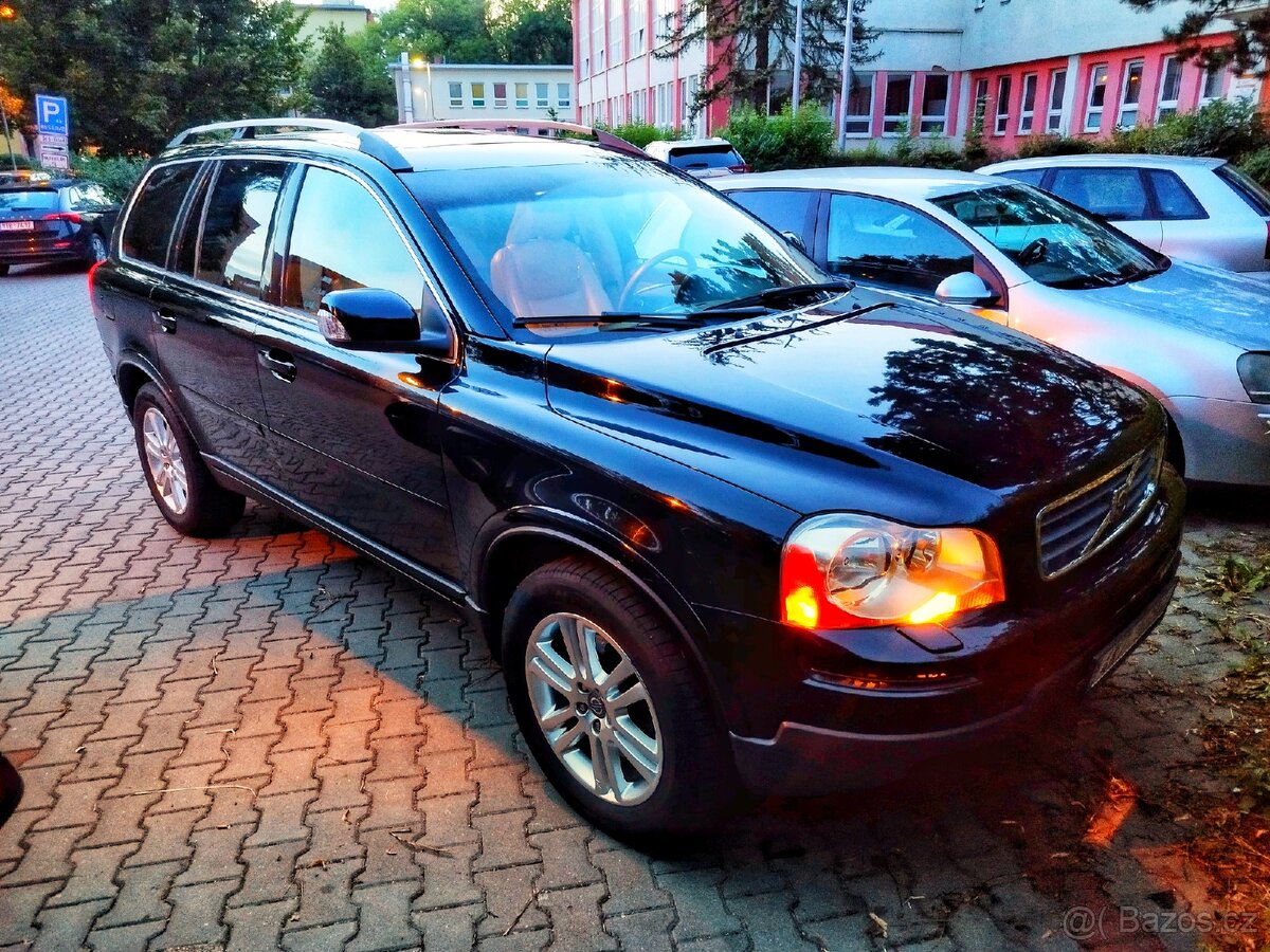 XC90 nášlapy boční, rám přední