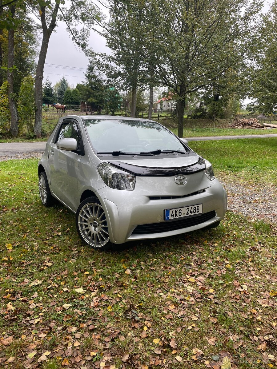 Toyota IQ 1.4 diesel, nafta