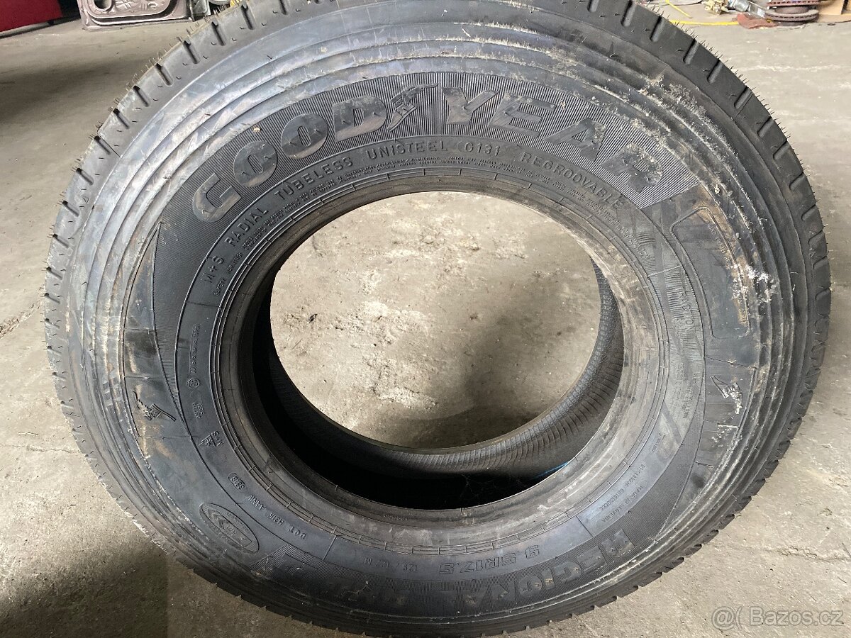 1x nova goodyear 9,5 R 17.5